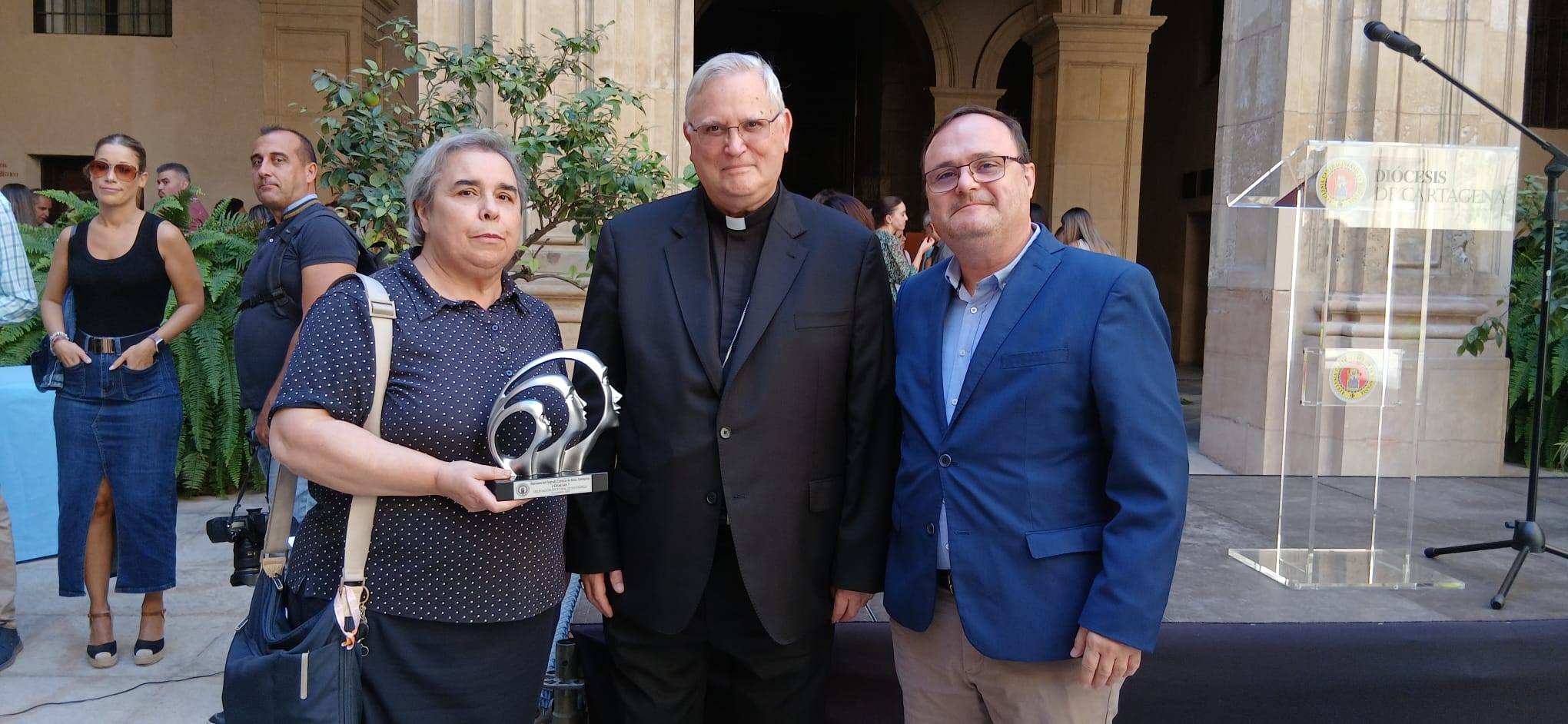 Reconocimiento a 125 años de misión educativa vicenciana en Cartagena